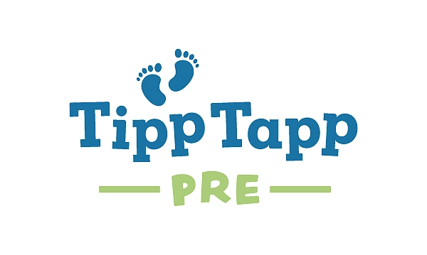 Logo Tipp Tapp pres: Schriftzug und Fußabdrücke von einem Baby